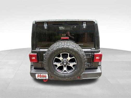 Black Clearcoat 2023 Jeep Wrangler Rubicon
