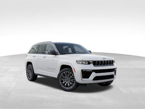 Bright White Clearcoat 2027 Jeep Grand Cherokee Summit