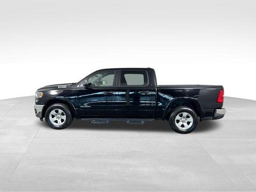 Diamond Black 2025 RAM 1500 Big Horn/Lone Star