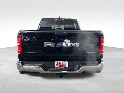 Diamond Black 2025 RAM 1500 Big Horn/Lone Star