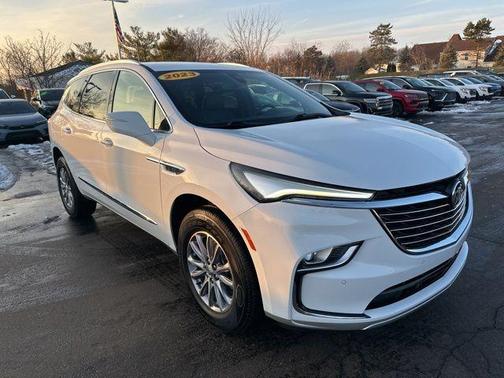 2023 Buick Enclave Essence