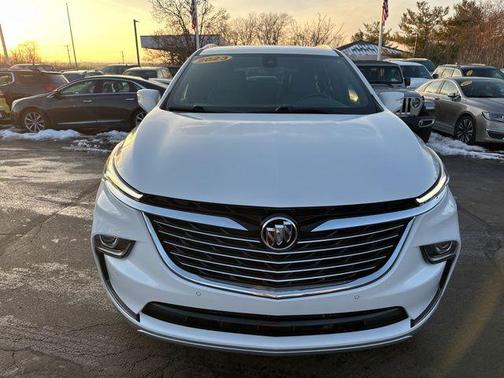 2023 Buick Enclave Essence