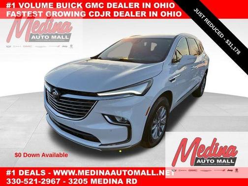 2023 Buick Enclave Essence