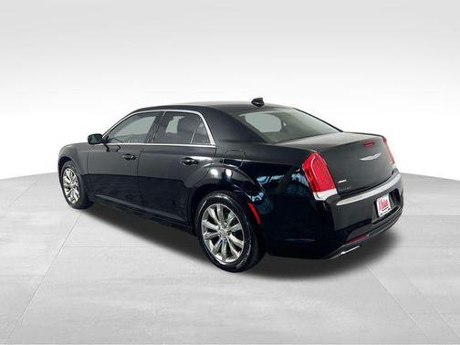 2015 Chrysler 300 Limited