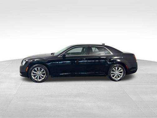 2015 Chrysler 300 Limited
