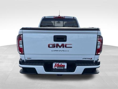 2022 GMC Canyon AT4 w/Cloth