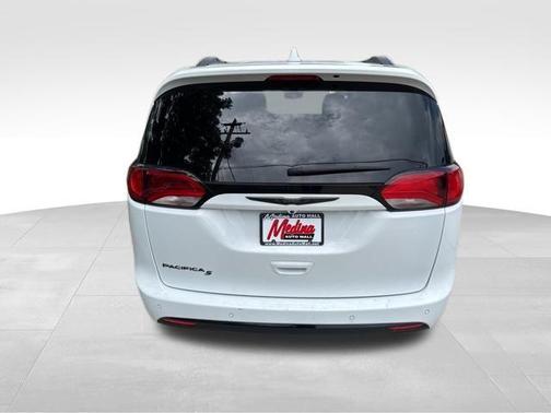 2020 Chrysler Pacifica Touring-L Plus