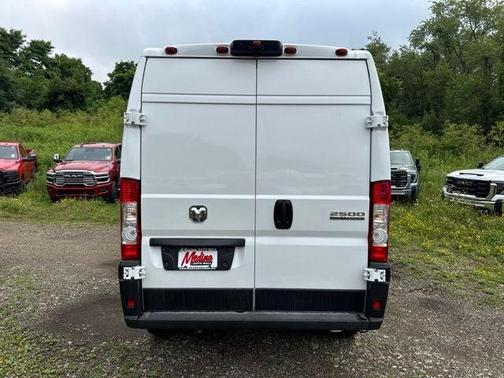 Bright White Clearcoat 2026 RAM ProMaster 2500 High Roof