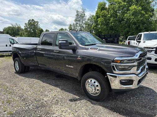 Granite Crystal Clearcoat Metallic 2026 RAM 3500 Big Horn
