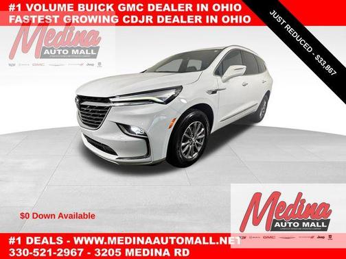 2023 Buick Enclave Essence