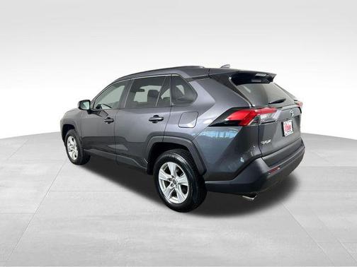 Magnetic Gray Metallic / Ice Edge Roof 2021 Toyota RAV4 XLE