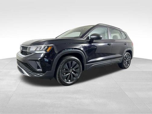 Deep Black Pearl Effect 2022 Volkswagen Taos 1.5T S