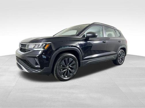 Deep Black Pearl Effect 2022 Volkswagen Taos 1.5T S