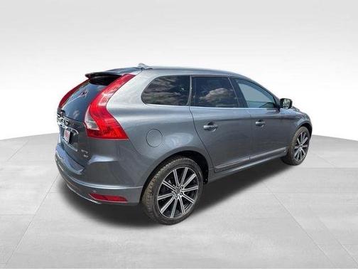 Osmium Grey Metallic 2016 Volvo XC60 T6 Platinum