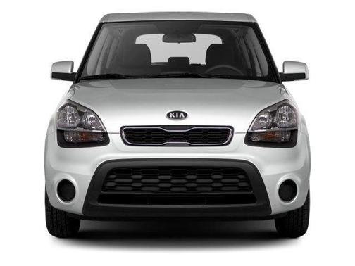 Molten 2013 Kia Soul Base