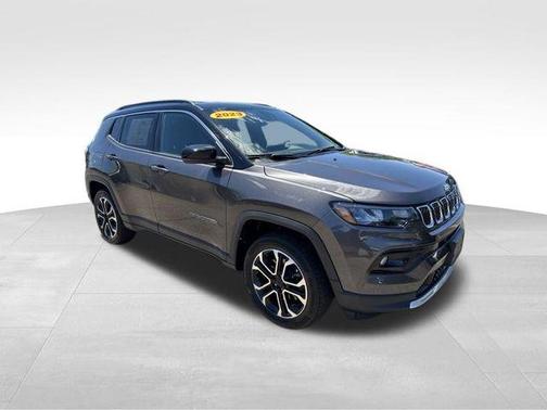 Granite Crystal Clearcoat Metallic 2023 Jeep Compass Limited