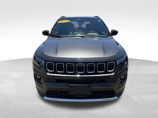 Granite Crystal Clearcoat Metallic 2023 Jeep Compass Limited