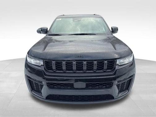 Diamond Black 2026 Jeep Grand Cherokee Sport