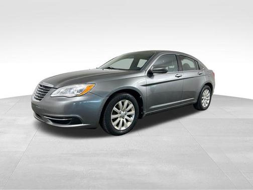 2013 Chrysler 200 Touring