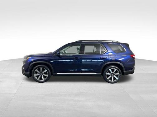Obsidian Blue 2023 Honda Pilot Touring
