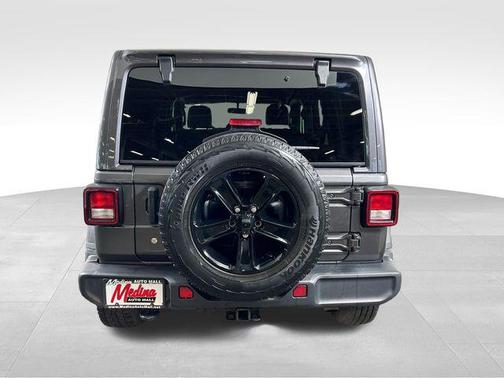 2020 Jeep Wrangler Unlimited Sahara Altitude