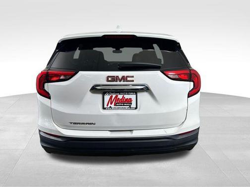 Summit White 2020 GMC Terrain SLE