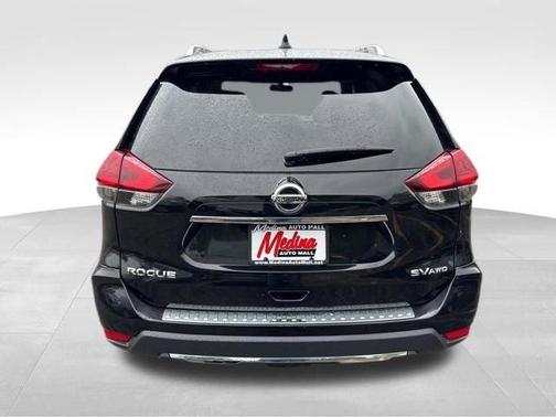 Magnetic Black 2018 Nissan Rogue SV