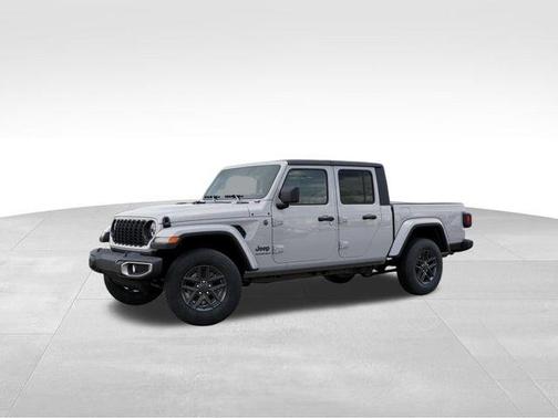 Bright White Clearcoat 2026 Jeep Gladiator Sport