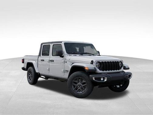 Bright White Clearcoat 2026 Jeep Gladiator Sport