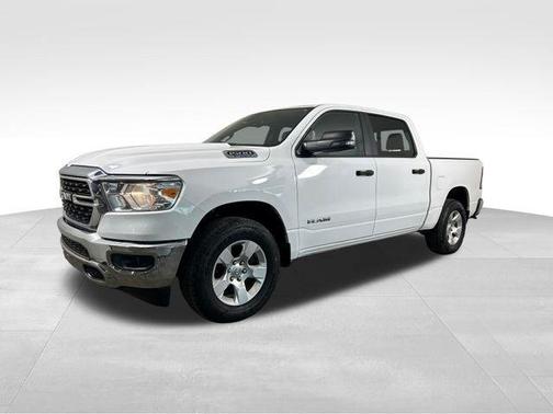 Bright White Clearcoat 2023 RAM 1500 Big Horn