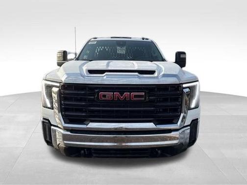 Summit White 2026 GMC Sierra 3500 Pro