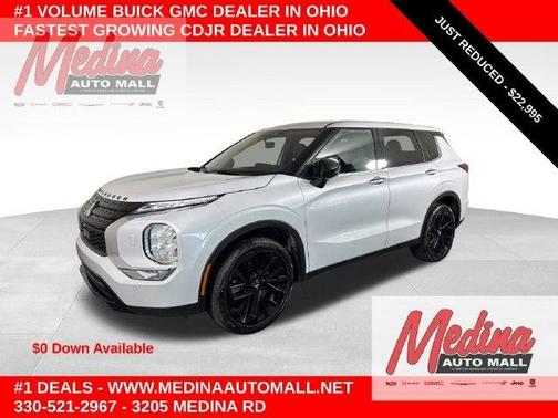 White Diamond 2023 Mitsubishi Outlander SE Black Edition