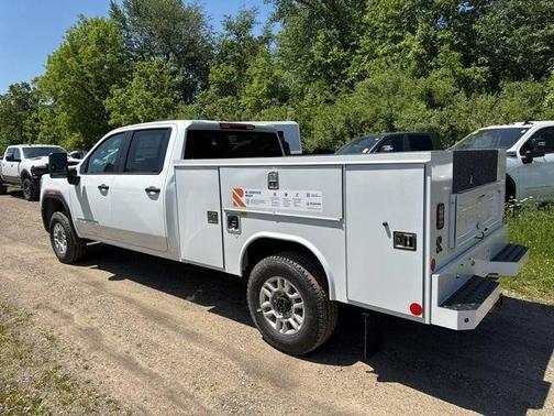 Summit White 2026 GMC Sierra 2500 Pro