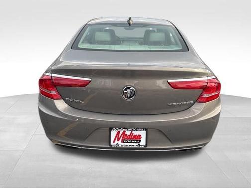 Pepperdust Metallic 2017 Buick LaCrosse Preferred