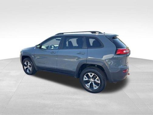 Anvil Clearcoat 2014 Jeep Cherokee Trailhawk