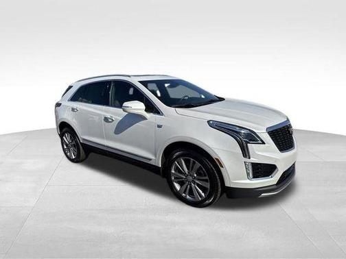 Crystal White Tri-Coat 2023 Cadillac XT5 Premium Luxury