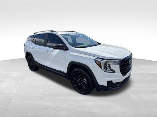 Summit White 2024 GMC Terrain SLE