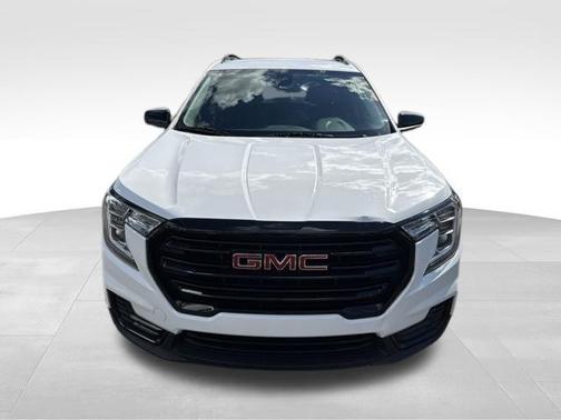 Summit White 2024 GMC Terrain SLE