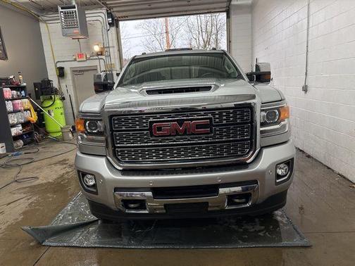 2019 GMC Sierra 2500 Denali