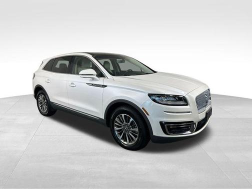2019 Lincoln Nautilus Select