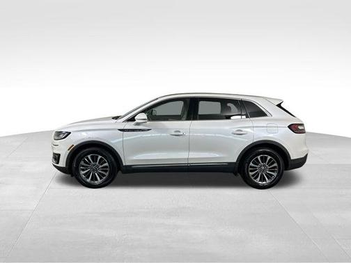 2019 Lincoln Nautilus Select
