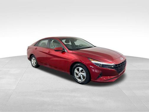 2023 Hyundai ELANTRA SE