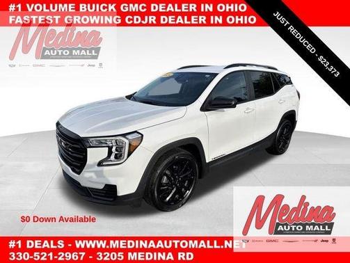 Summit White 2024 GMC Terrain SLE
