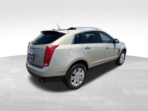 Silver Coast Metallic 2013 Cadillac SRX Luxury Collection