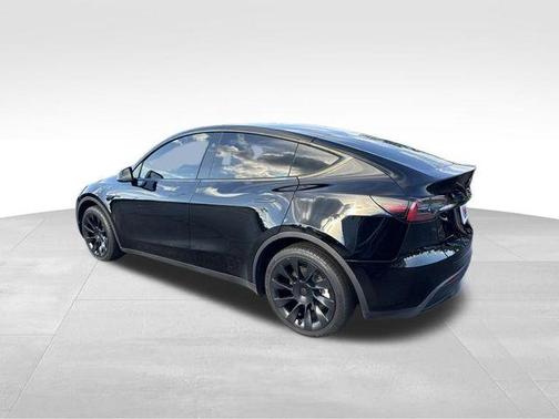 Black 2023 Tesla Model Y Long Range
