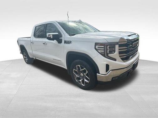 Summit White 2023 GMC Sierra 1500 SLT