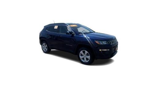 Photo 2 of 33 of 2019 Jeep Compass Latitude