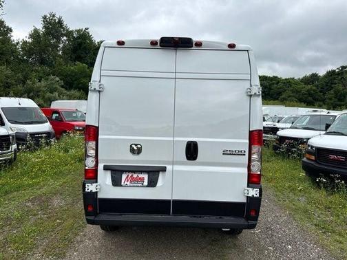 Bright White Clearcoat 2026 RAM ProMaster 2500 High Roof