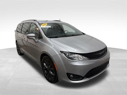 2019 Chrysler Pacifica Touring-L Plus
