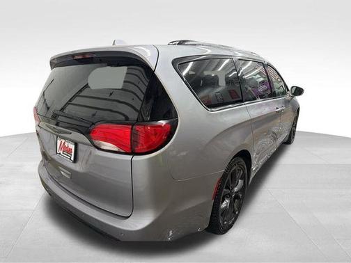 2019 Chrysler Pacifica Touring-L Plus